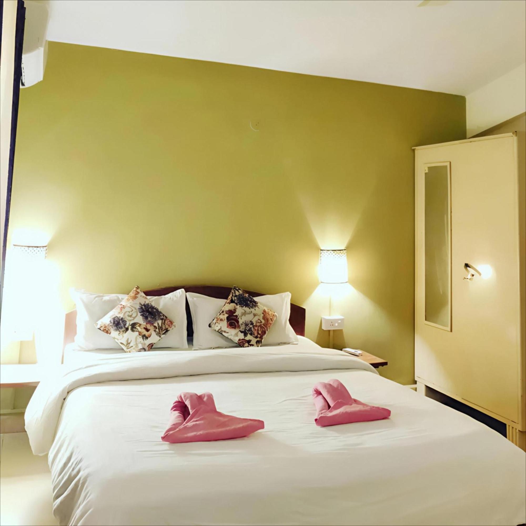 Ocean Walk Apartments 2Bhk Calangute Exterior foto